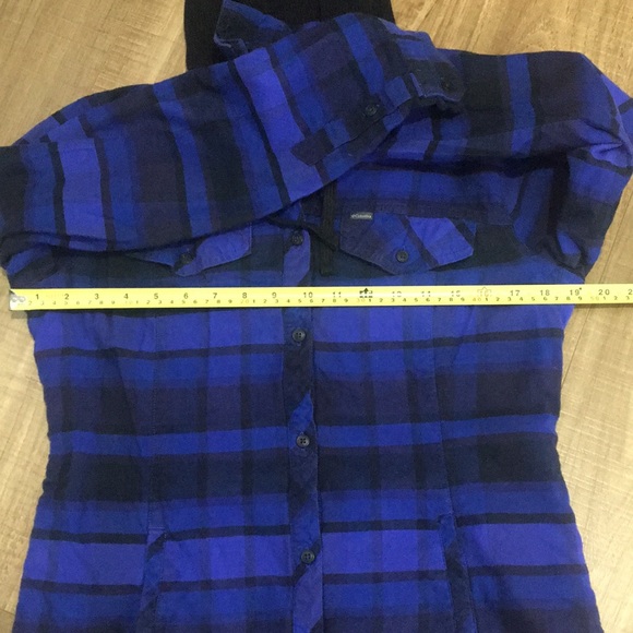 Columbia hooded button up size M - Picture 11 of 12